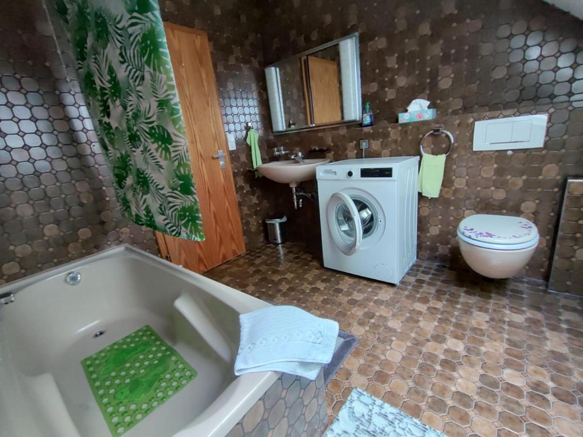 Feldbergsicht Apartment เลนซ์เคียร์ช ภายนอก รูปภาพ