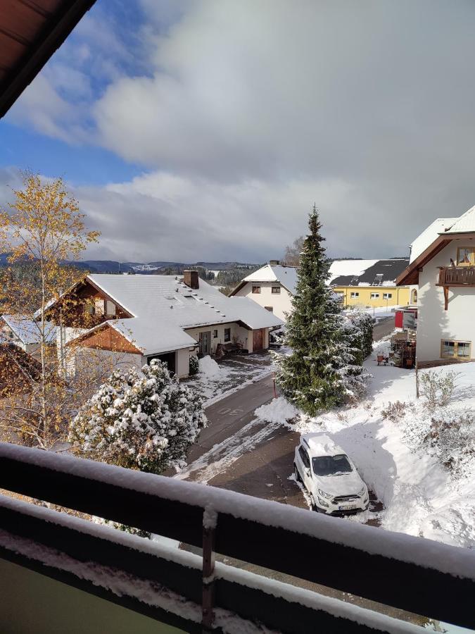 Feldbergsicht Apartment เลนซ์เคียร์ช ภายนอก รูปภาพ